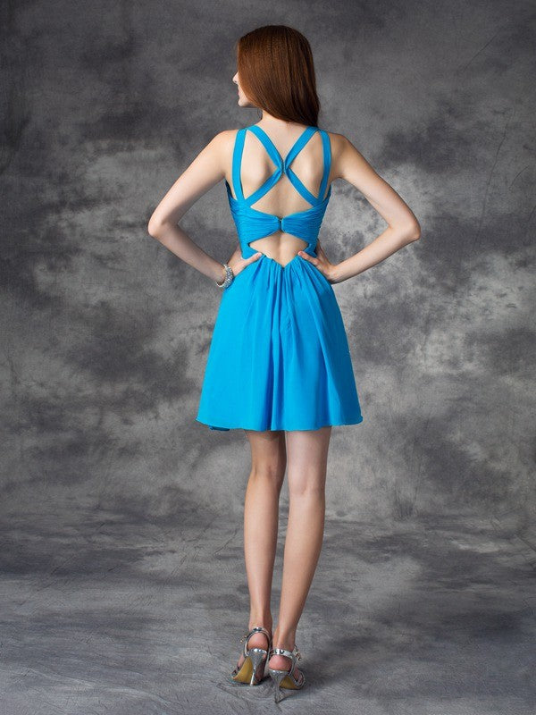 Robe trapèze/princesse à volants, col en V, sans manches, courte, en satin imitation soie