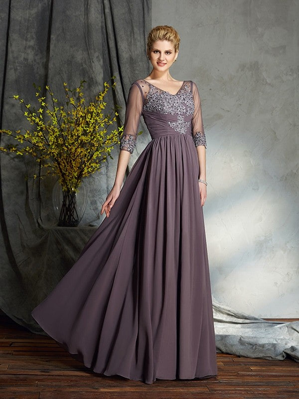 Robe de mère de la mariée longue en mousseline, coupe A-line/princesse, col en V, manches 1/2