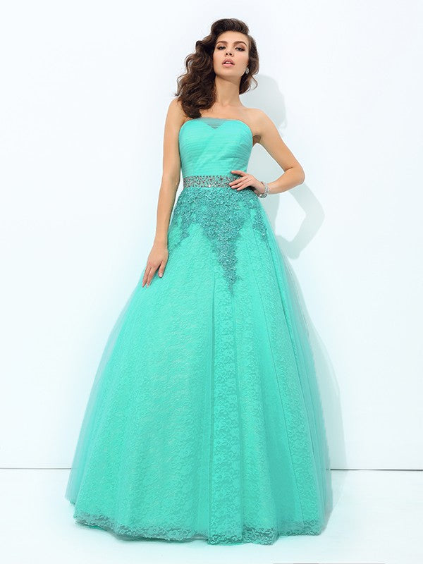Robe longue en satin tissé, coupe trapèze/princesse, sans bretelles, avec perles, sans manches