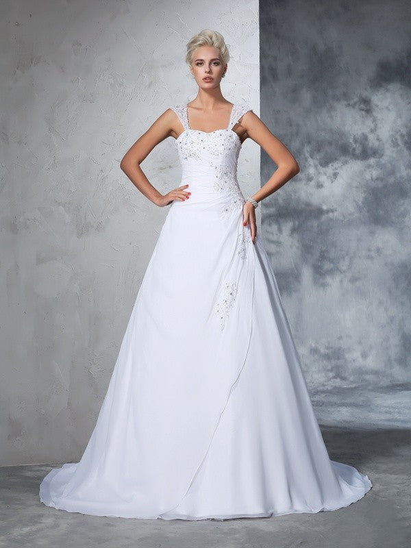 Robe de mariée longue en mousseline de soie, sans manches, avec bretelles et appliques