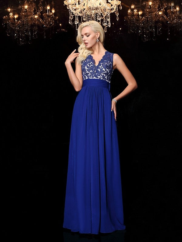 A-line/Princess V-neck Lace Sleeveless Long Chiffon Dresses