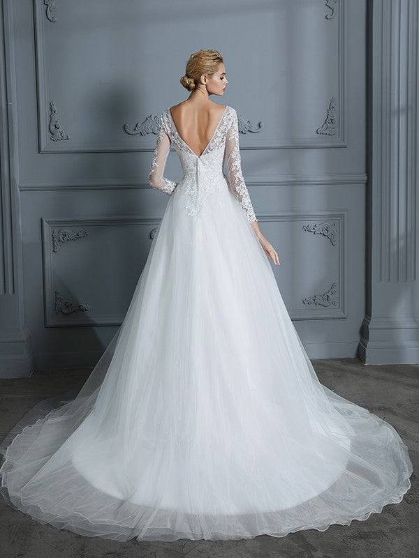 Robe de mariée en tulle et dentelle, col en V, manches longues, traîne courte