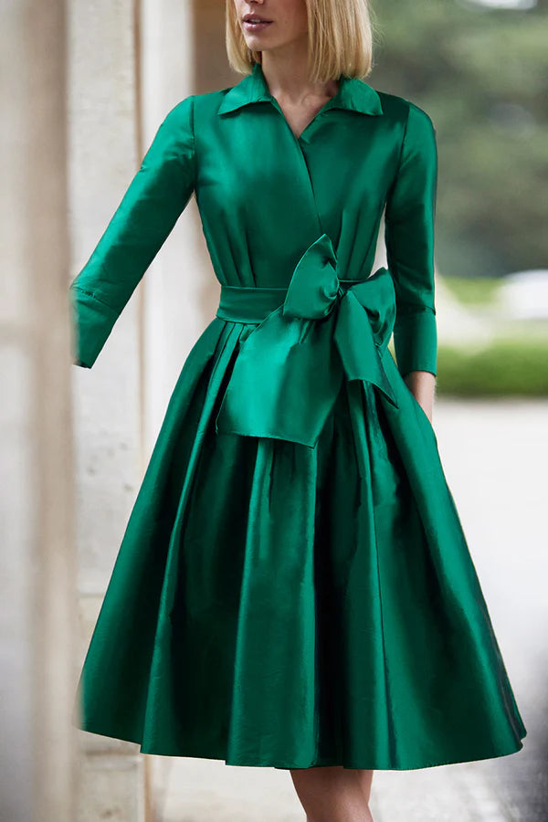 Robe de mère de la mariée en satin coupe A avec ceinture impériale et poches à poignets 3/4