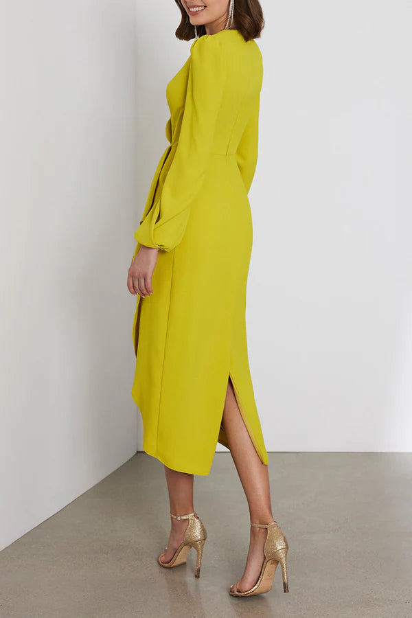 Robe longue plissée à col en V et manches longues pour mère de la mariée