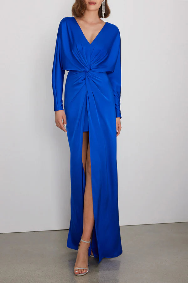 Robe simple à col en V et manches longues plissées fendues pour la mère de la mariée