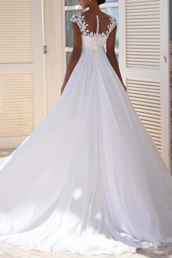 Robe de mariée de plage autocollante en dentelle avec manche en forme de cuillère