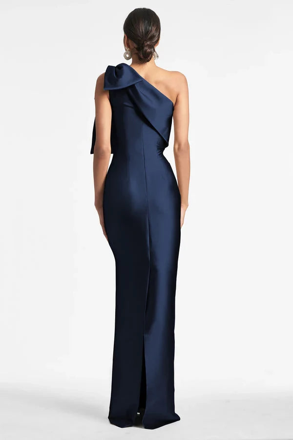 Asymmetric collar sleeveless bow shoulder exposed and floor length Prom dress
