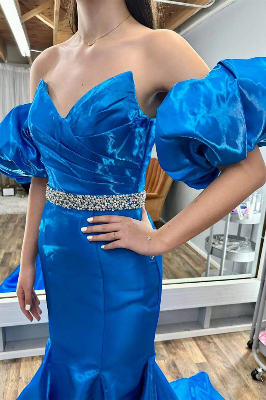 Bold Mermaid Sweetheart Off-Shoulder Puffed-Sleeve Beaded Floor-Length Prom Dress