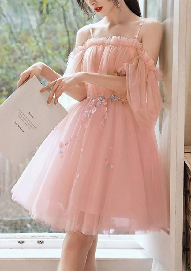 Charming A-Line Off-Shoulder Spaghetti Strap Puff Sleeve Lace-Up Back Short Tulle Homecoming Dresses
