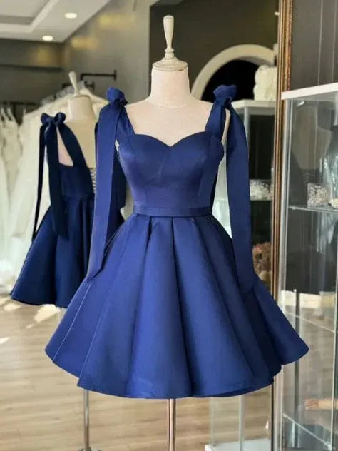 Chic A-Line Sweetheart-Neck Bow-Strap Satin Mini Homecoming Dress