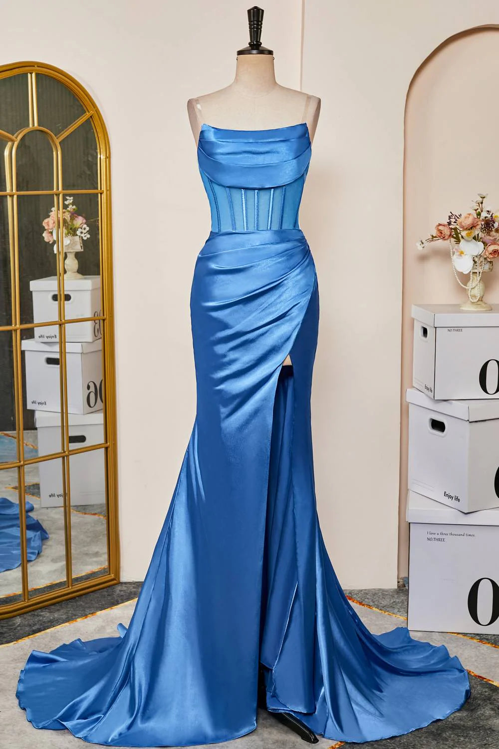 Chic Mermaid Strapless Corset-Front High-Slit Floor-Length Prom Dress