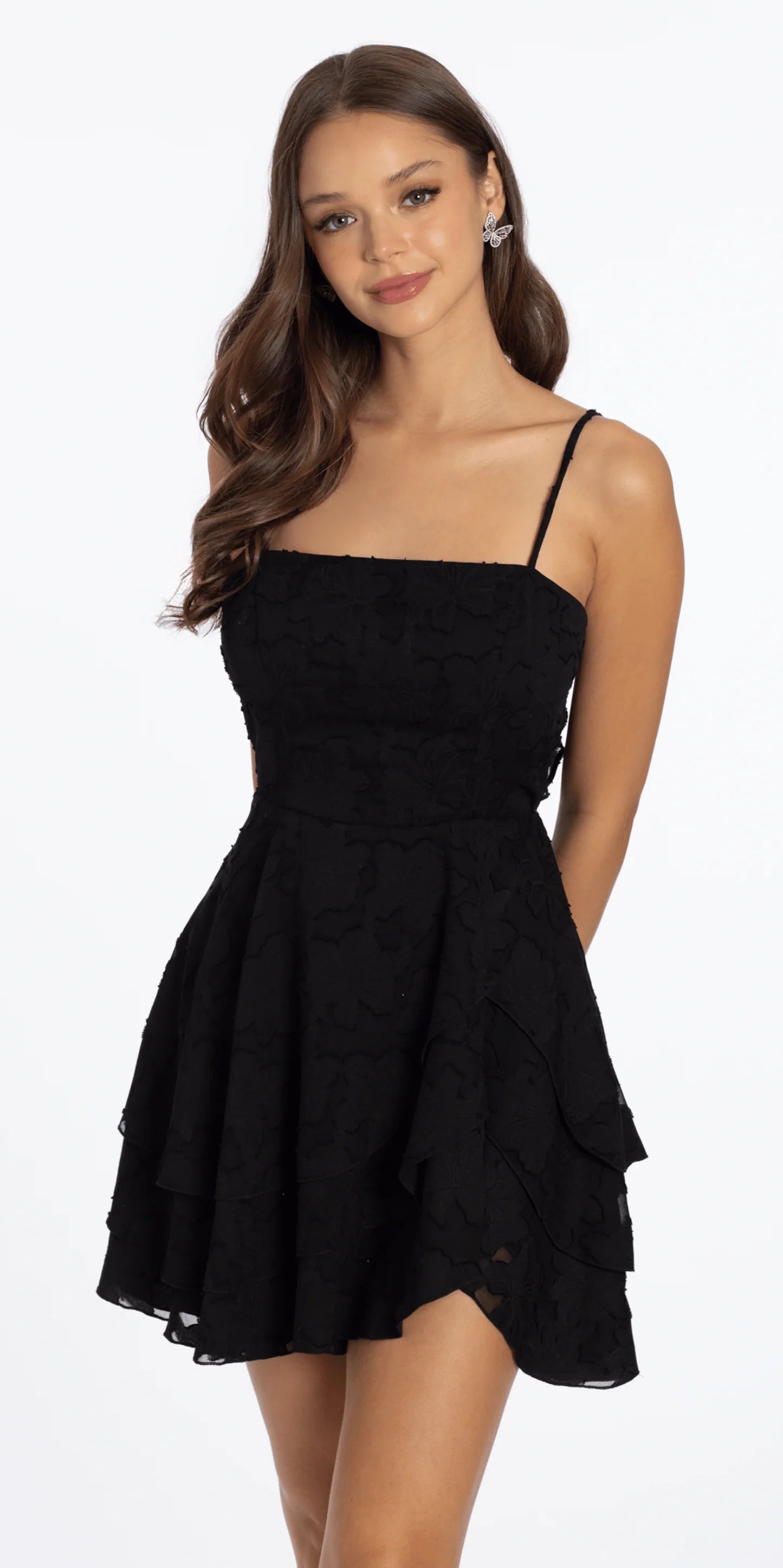 Chic Textured A-line Square Neck Spaghetti Strap Open Back Tiered Mini Homecoming Dresses for Juniors