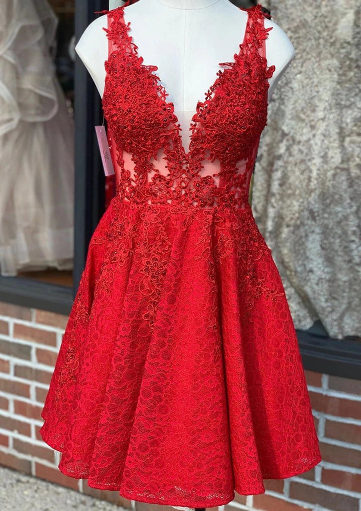 Dazzling A-Line Deep V-Neck Sleeveless Illusion Back Short Lace Homecoming Dresses