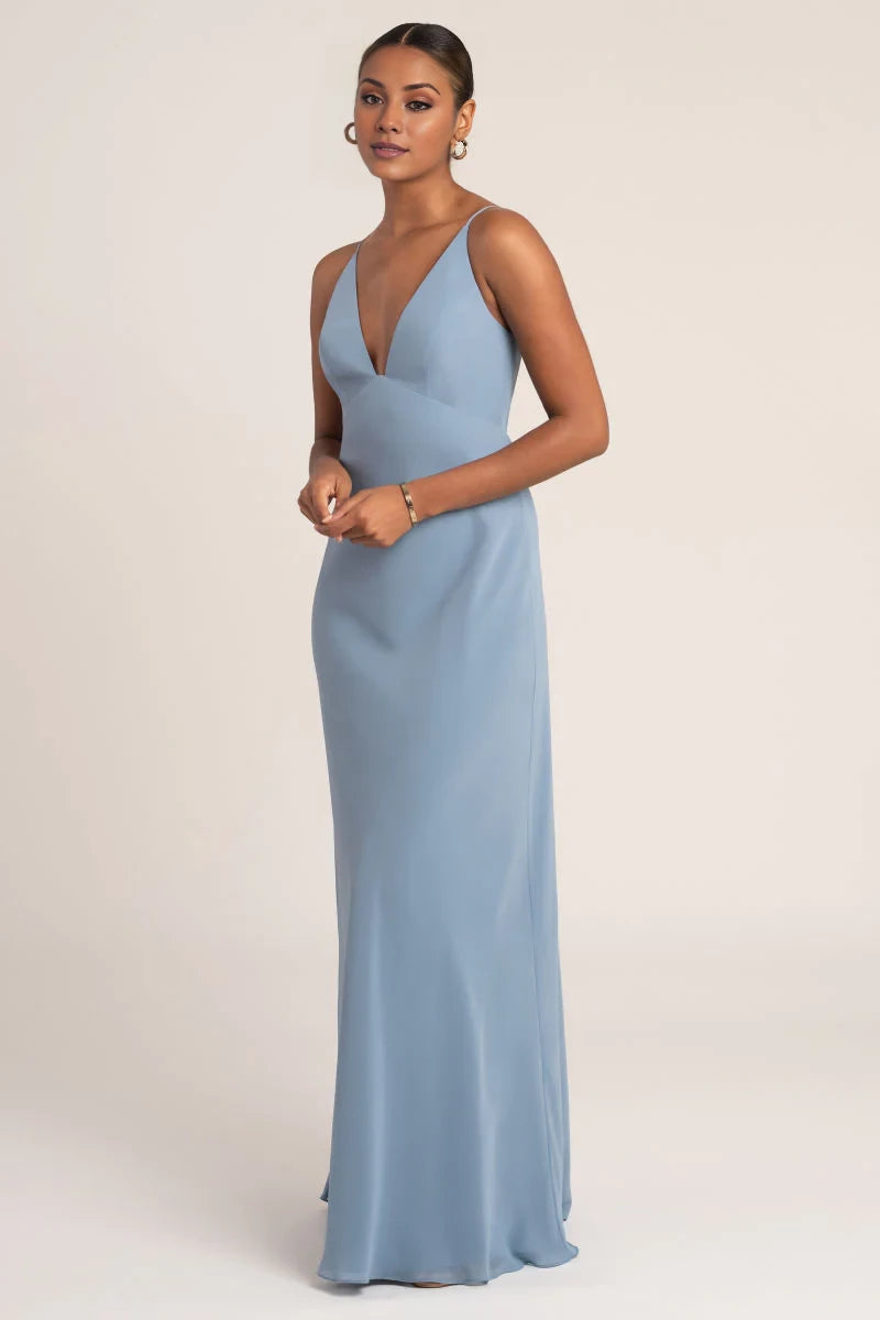Robe de soirée longue à col en V profond, sans manches, à fines bretelles, dos nu