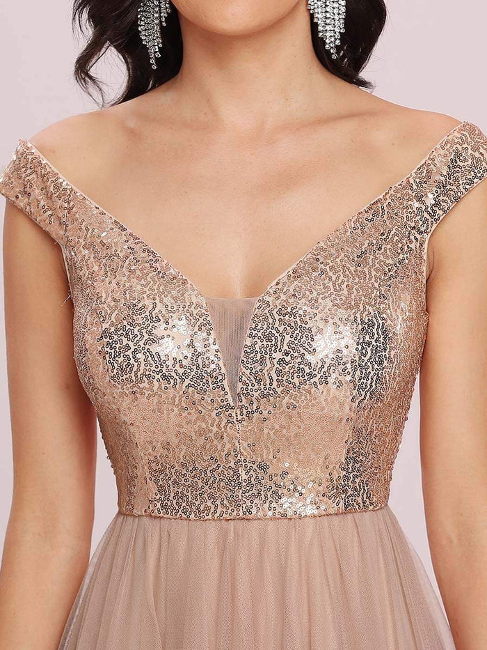 Schulterfreies Maxi-Abendkleid aus Tüll mit glänzendem Pailletten-Mieder 