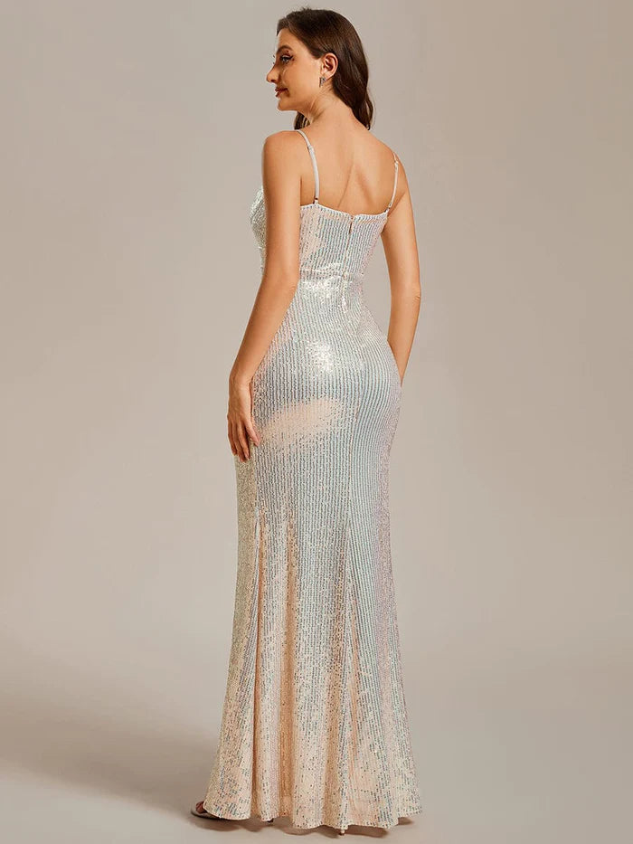 Robe de soirée plissée à col en V profond et bretelles spaghetti réglables à paillettes 