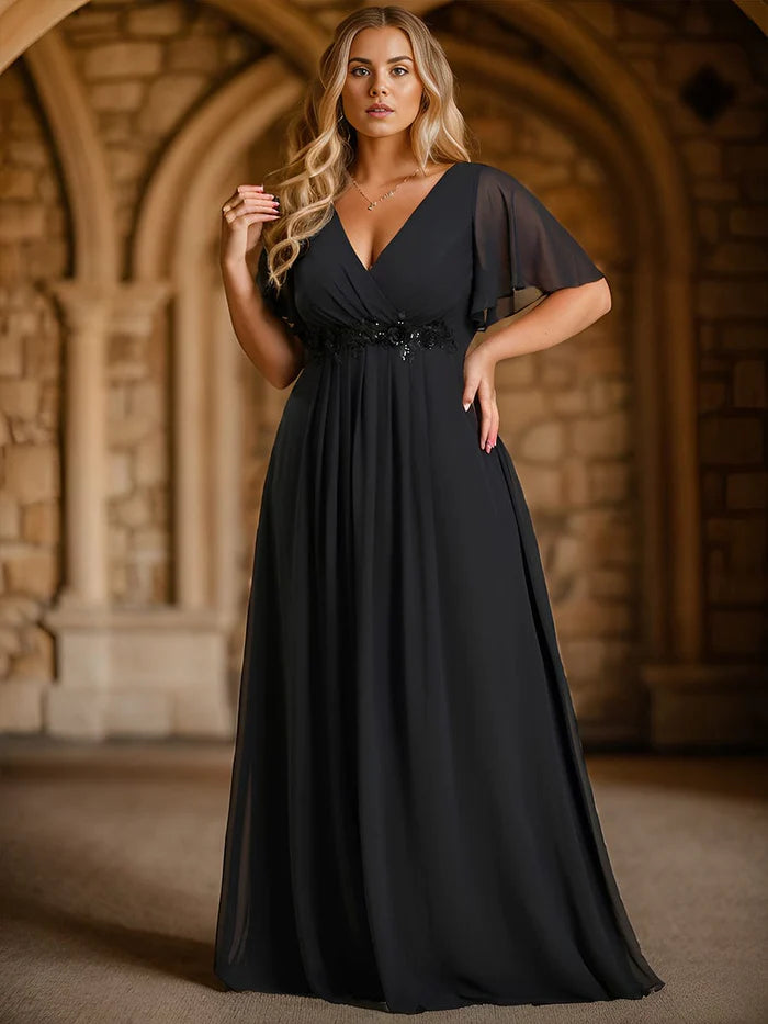 A-Linien-Abendkleid aus Chiffon mit Blumenapplikationen und kurzen Ärmeln in Übergröße 