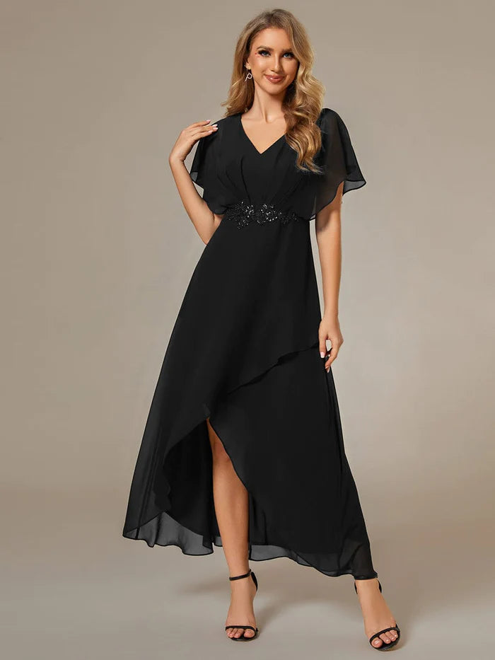 Robe de soirée élégante à manches courtes, coupe trapèze, avec ourlet en feuille de lotus