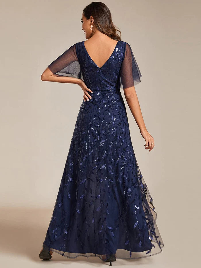 Kurzärmliges, Paillettenbesetztes Midi-Abendkleid mit V-Ausschnitt und hohem Schlitz 