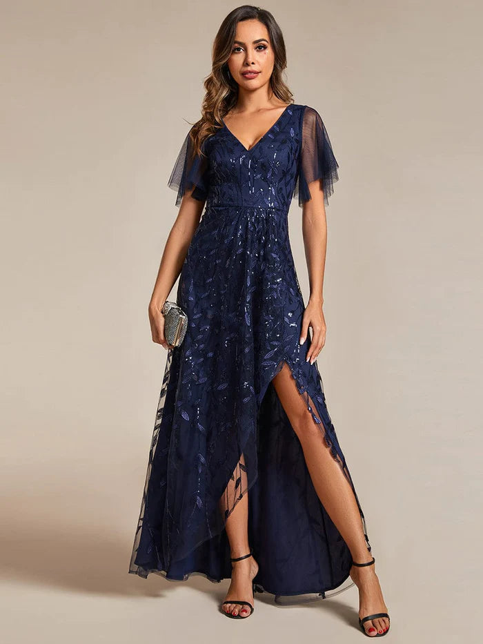 Kurzärmliges, Paillettenbesetztes Midi-Abendkleid mit V-Ausschnitt und hohem Schlitz 