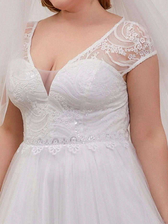 Robe de mariée décontractée grande taille en dentelle à manches courtes et appliques
