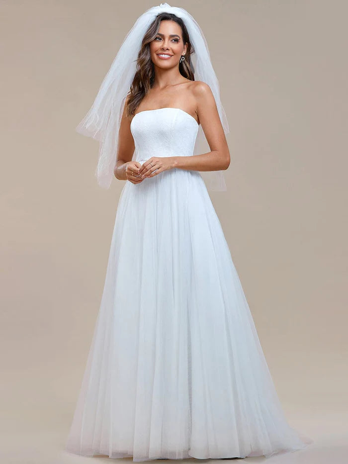 Robe de mariée romantique en tulle, sans bretelles et ajustable, avec dos lacé 