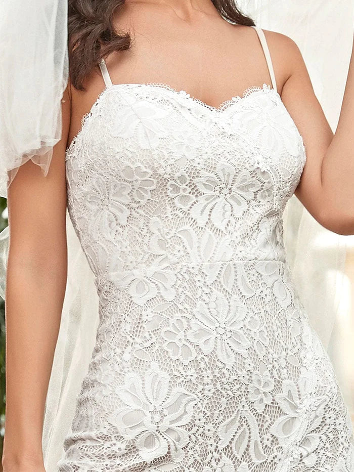 Robe de mariée longue en dentelle à bretelles spaghetti et dos nu 
