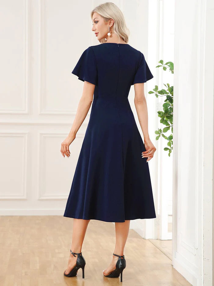 Robe de mère de la mariée mi-longue à manches courtes et col en V 