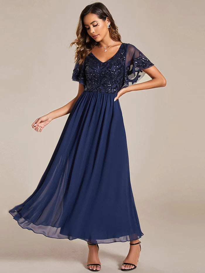 Kurzärmliges A-Linien-Kleid aus Chiffon mit Pailletten und V-Ausschnitt für die Brautmutter 