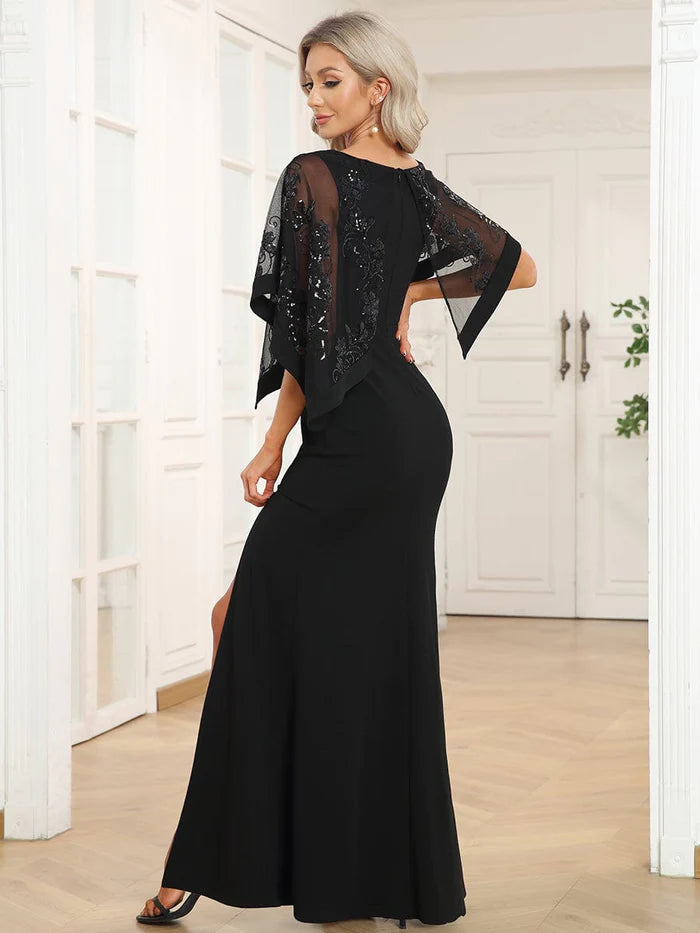 Bodenlanges, figurbetontes Mutterkleid mit Spitzen-Paillettenhemd 