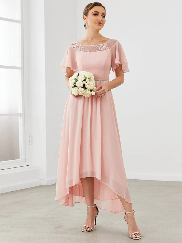 Robe de mère de la mariée en mousseline à manches volantées et ourlet asymétrique 