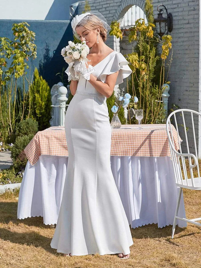 Robe de mariée sirène longue et simple avec corset queue de poisson et manches à volants