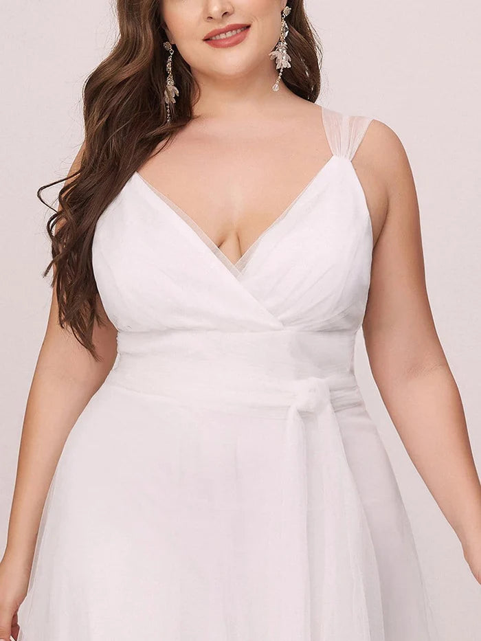 Robe de mariée simple en tulle à manches courtes grande taille 