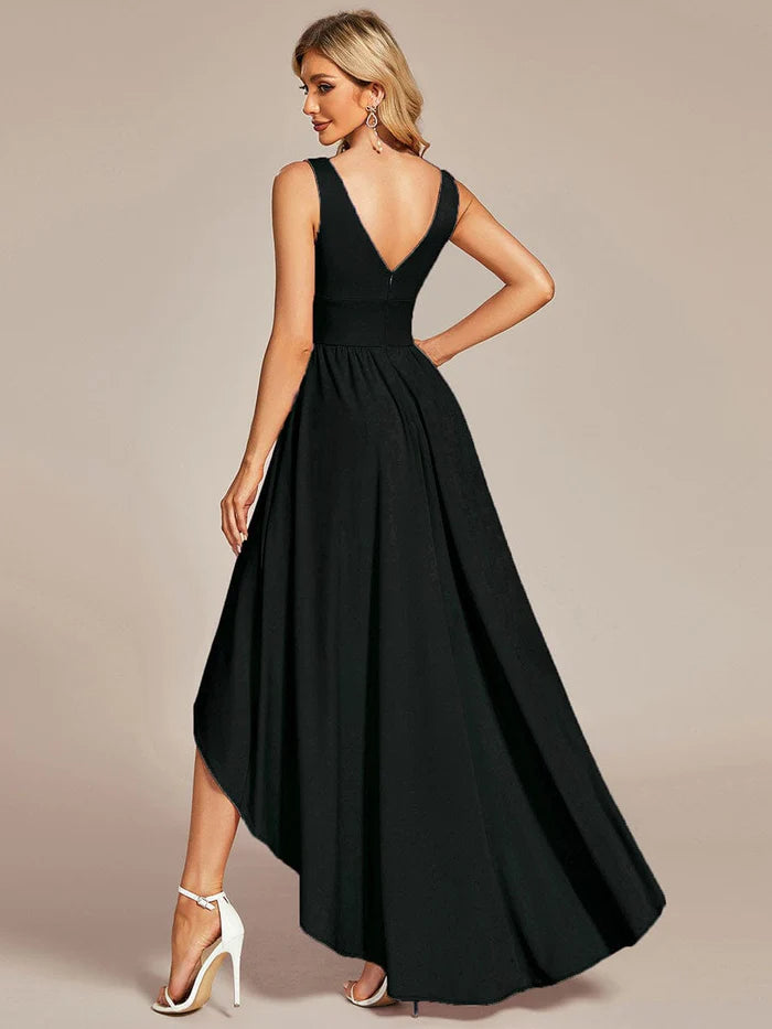 Elegantes High-Low-Brautjungfernkleid mit Empire-Taille und ärmellosem Schnitt