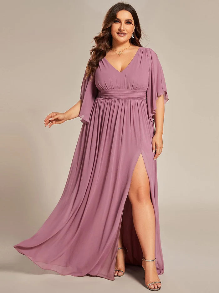 Plus Size A-Linien-Brautjungfernkleid aus Chiffon mit halben Ärmeln und V-Ausschnitt 