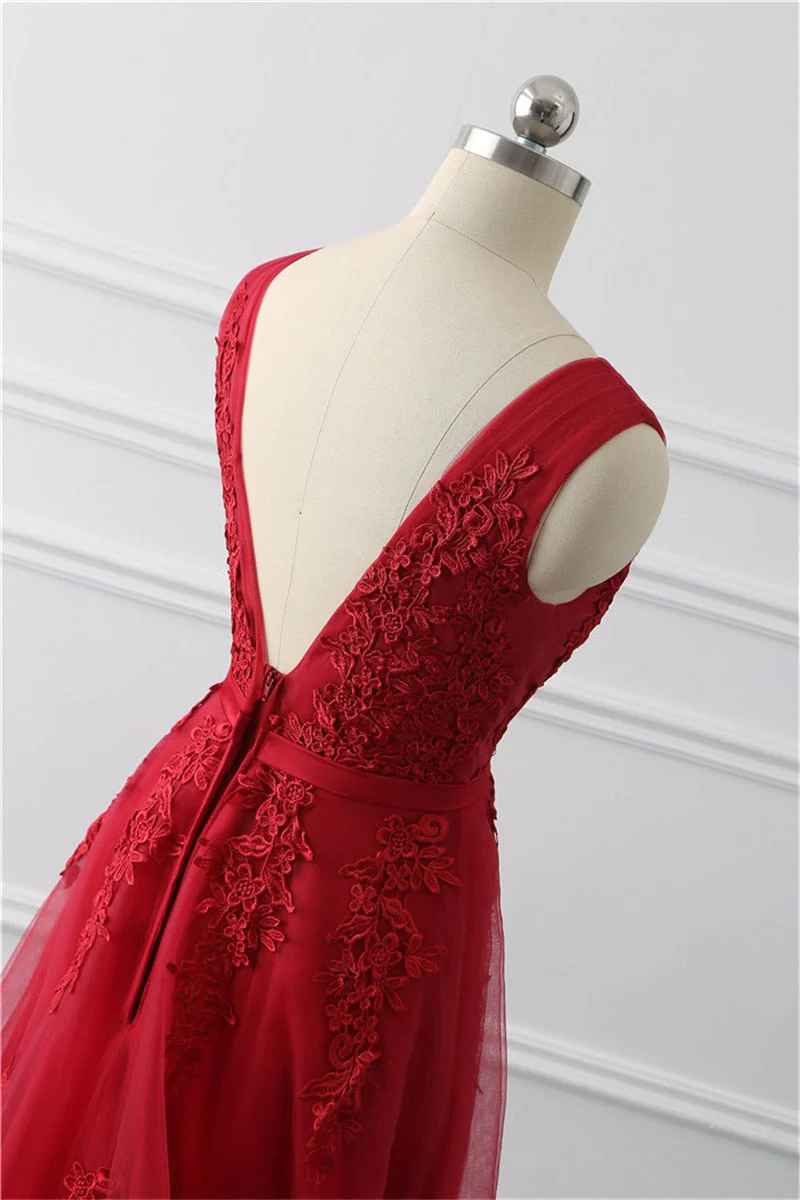 Robe de bal longue rouge élégante en tulle et dentelle, col en V, dos nu, perles
