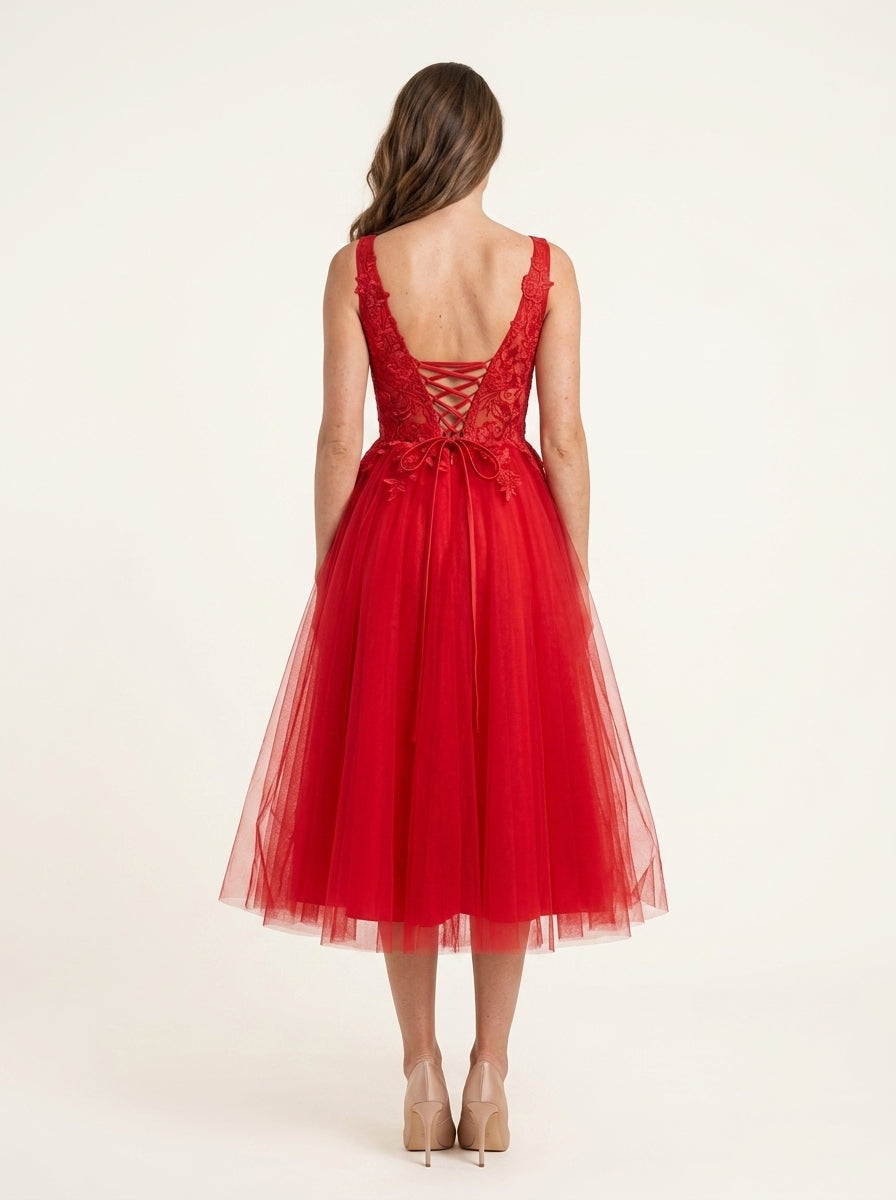 Elegant A-Line V-Neck Lace-Up Tulle Red Midi Homecoming Dress.