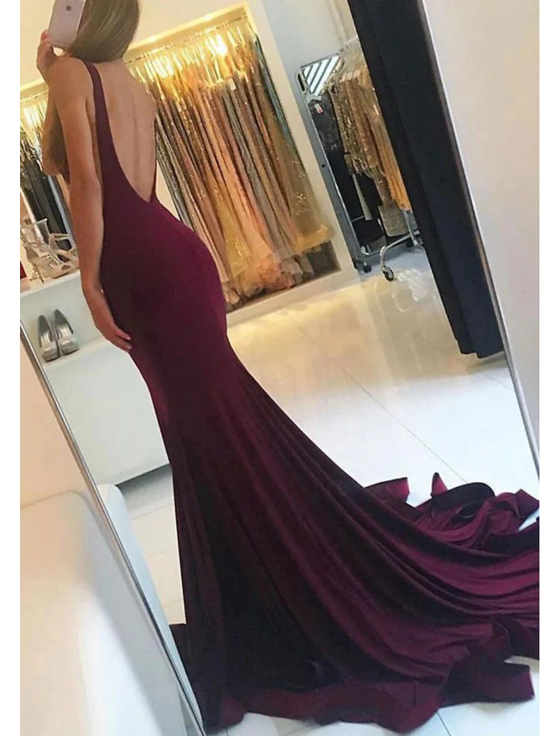 Elegant Mermaid Trumpet Pleated Spaghetti Strap Long Gown for Prom & Evening.