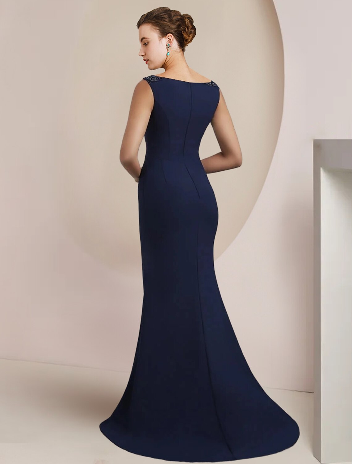 Elegant Mermaid Trumpet Scoop Neck Beaded Navy Blue Sweep Train Mother of the Bride Dress.