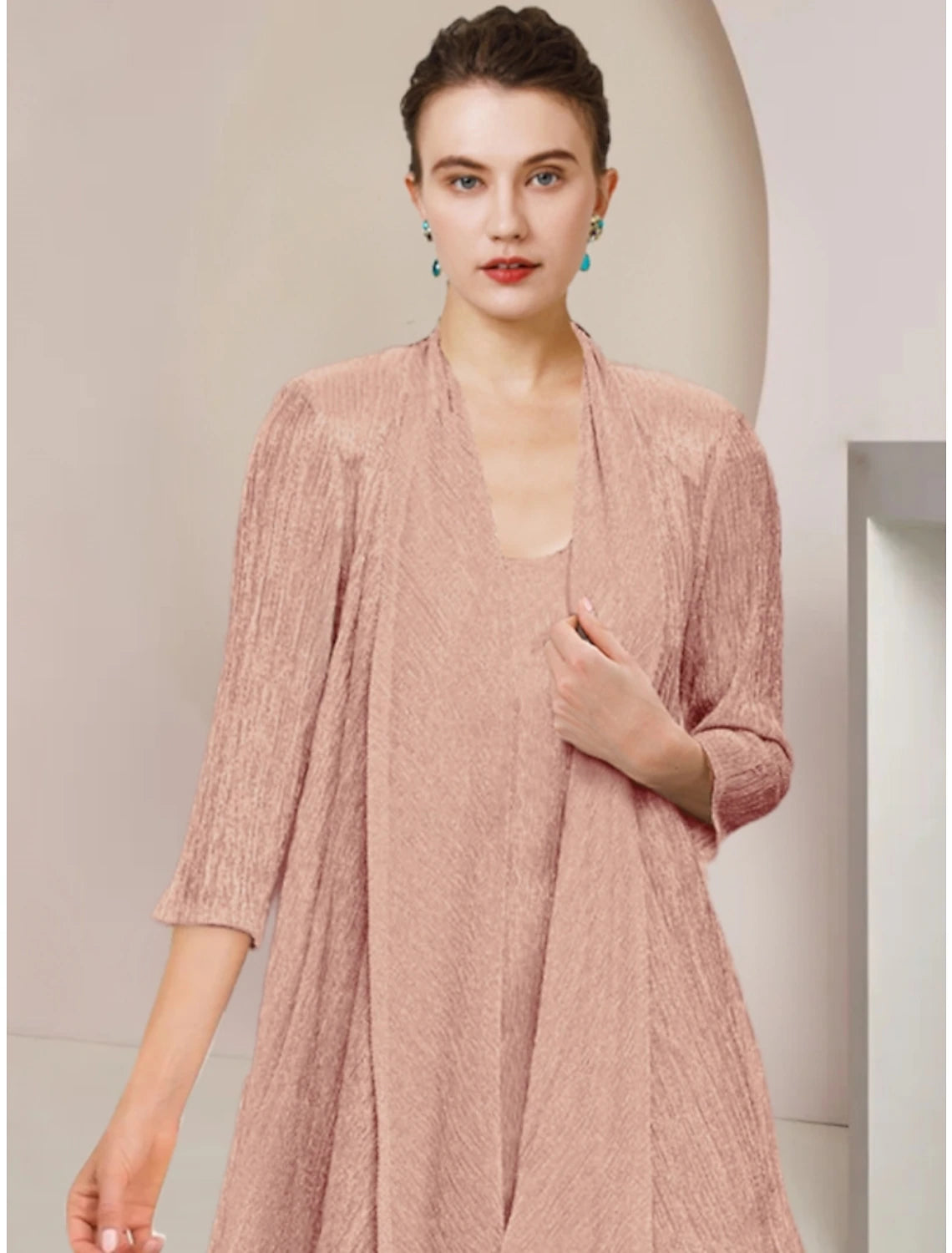 Elegant Petite Two-Piece Mother of the Bride Dress with Lace 3/4 Sleeves.
