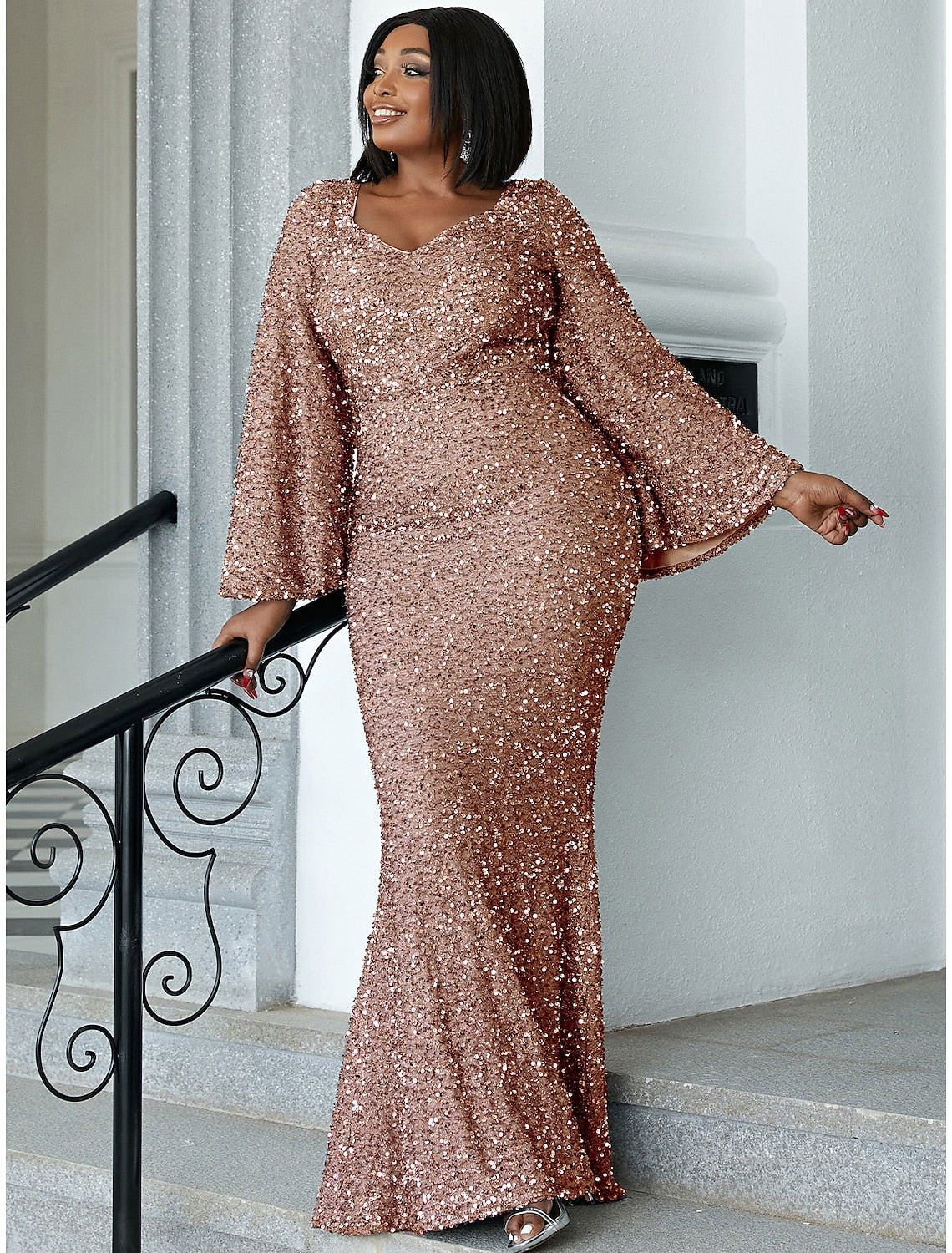 Elegant Plus Size Mermaid Long Sleeve Scoop Neck Sequined Glitter Gown.