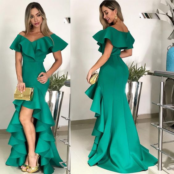 Elegant Off-Shoulder Emerald Green Ruffled Mermaid Evening Dress with Asymmetrical Hem & Tiered Skirt