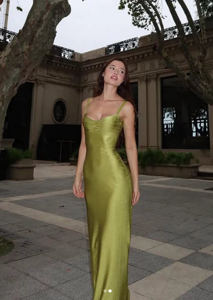 Elegant Spaghetti-Strap Satin Sweetheart Sheath Maxi Evening Dress