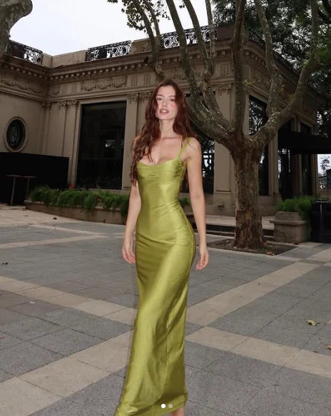 Elegant Spaghetti-Strap Satin Sweetheart Sheath Maxi Evening Dress