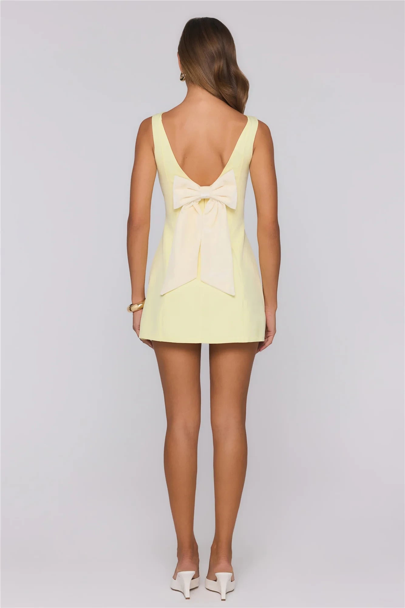 Elegant A-Line Boat Neck Sleeveless Big Bow Back Mini Homecoming Dresses