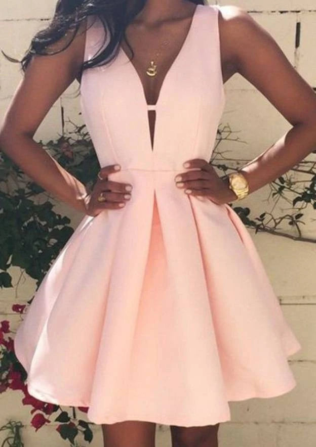 Elegant A-Line Deep V-Neck Sleeveless Zipper Back Short Homecoming Dresses for Teens
