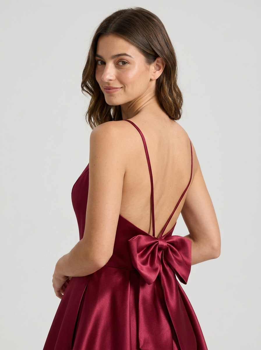 Elegant A-Line Deep V-Neck Spaghetti Strap Bow Back Short Homecoming Dress