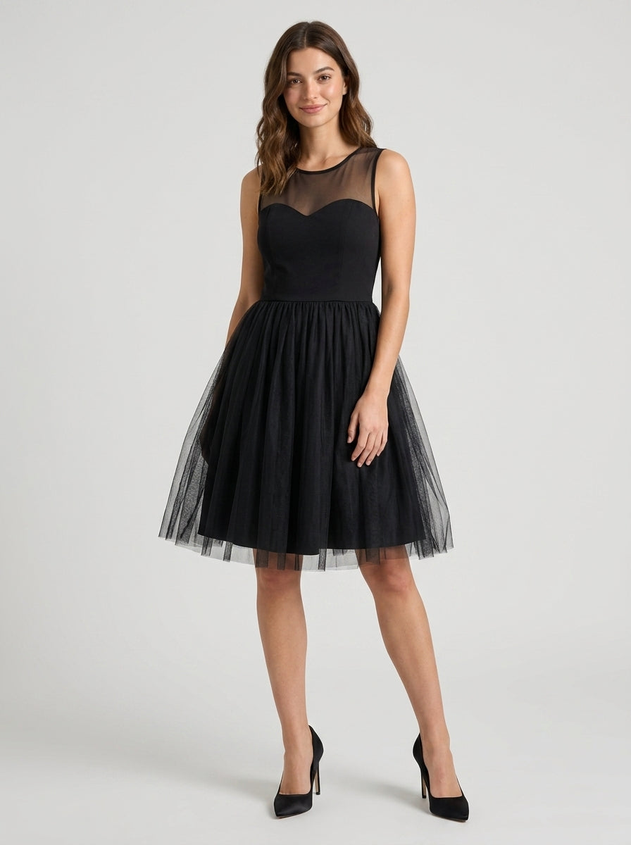 Elegant A-Line Illusion Sweetheart Sleeveless Sheer Back Knee-Length Homecoming Dresses