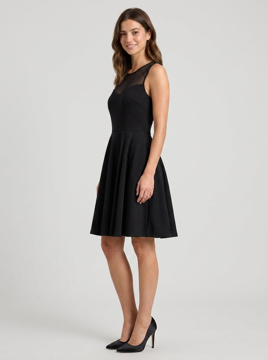 Elegant A-Line Illusion Sweetheart Sleeveless Sheer Back Knee-Length Homecoming Dresses