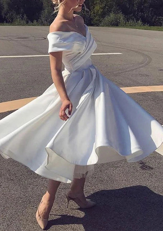 Elegant A-Line Off-the-Shoulder Sweetheart Short Sleeve Lace-Up Back Midi Homecoming Dresses